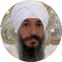Mtro. Satguru Singh